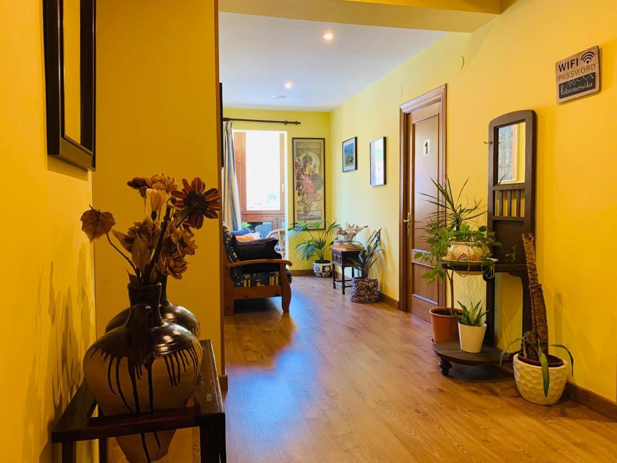 Hostal La Serna Hotel Potes Bagian luar foto