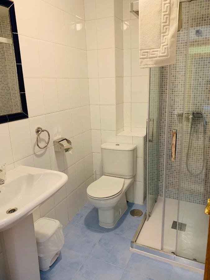 Hostal La Serna Hotel Potes Bagian luar foto